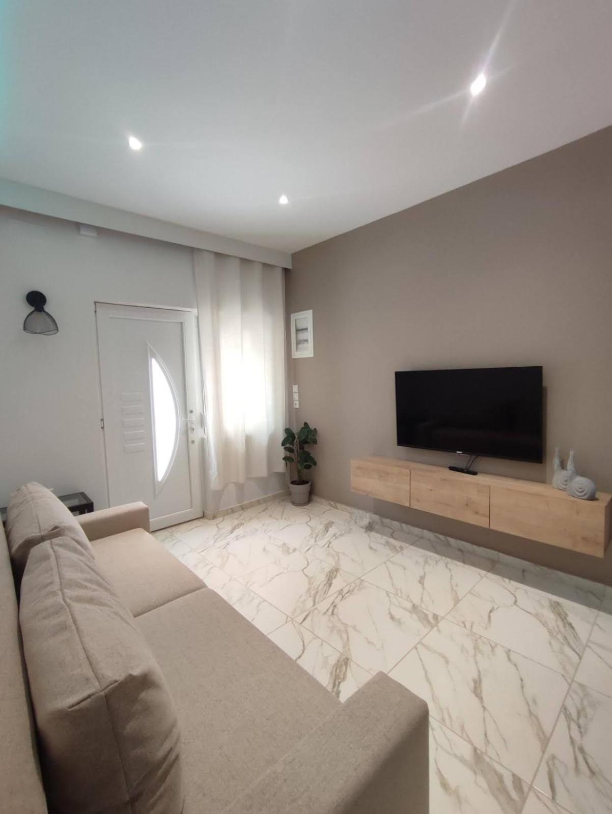 Konstantina'S Apartment 亚历山德鲁波利斯 外观 照片