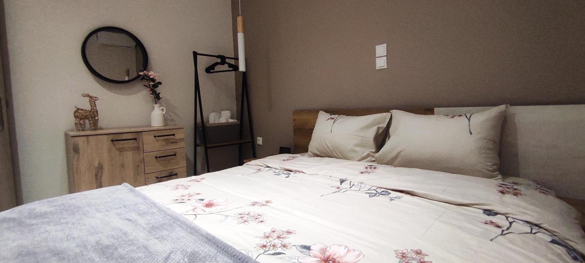 Konstantina'S Apartment 亚历山德鲁波利斯 外观 照片